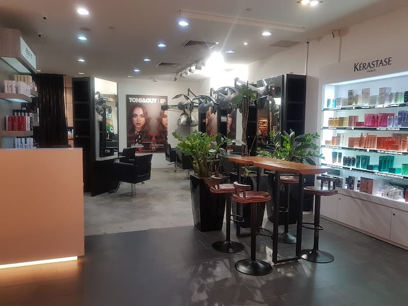 TONI&GUY Marinabay - Photo 2 TONI&GUY Marinabay - Photo 2