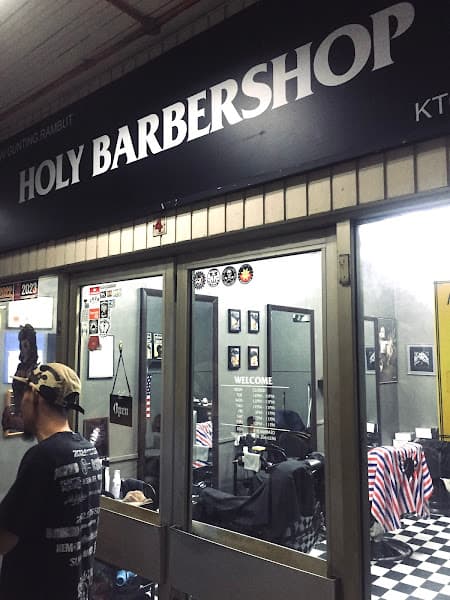 Holy Barbershop - Photo 3 Holy Barbershop - Photo 3