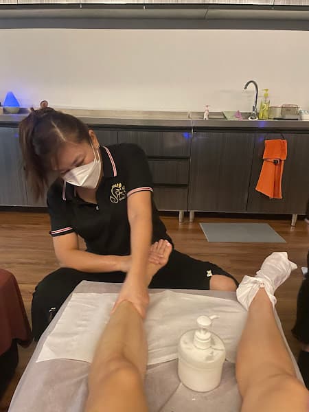 Yi Jian Reflexology - Photo 2 Yi Jian Reflexology - Photo 2