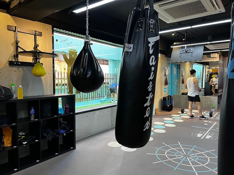 24/7 Fitness Kowloon Bay - Photo 2 24/7 Fitness Kowloon Bay - Photo 2