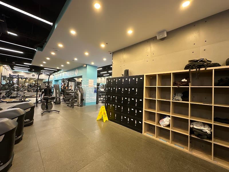 24/7 Fitness Yuen Long Second Branch 24/7 Fitness Yuen Long Second Branch