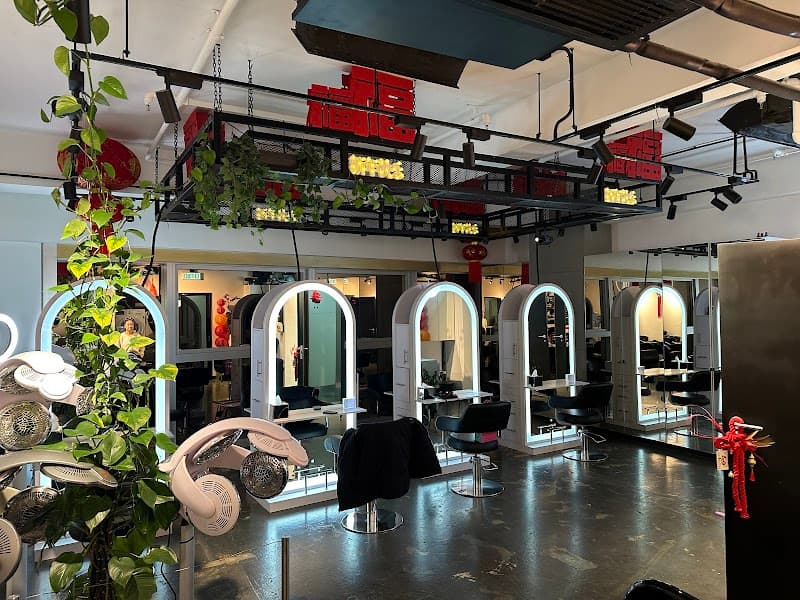 Colour Bar Salon - Photo 4 Colour Bar Salon - Photo 4