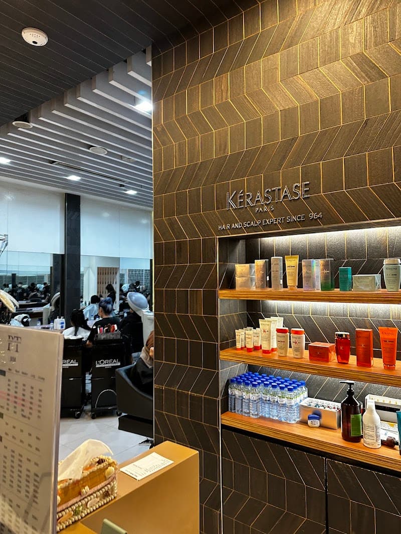 Pro Trim Hair Salon @ JEM - Photo 3 Pro Trim Hair Salon @ JEM - Photo 3