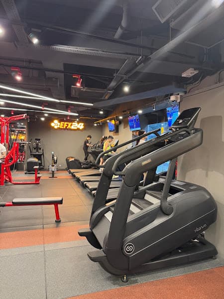 EFX24 灣仔 (英皇集團中心) - Photo 2 EFX24 灣仔 (英皇集團中心) - Photo 2