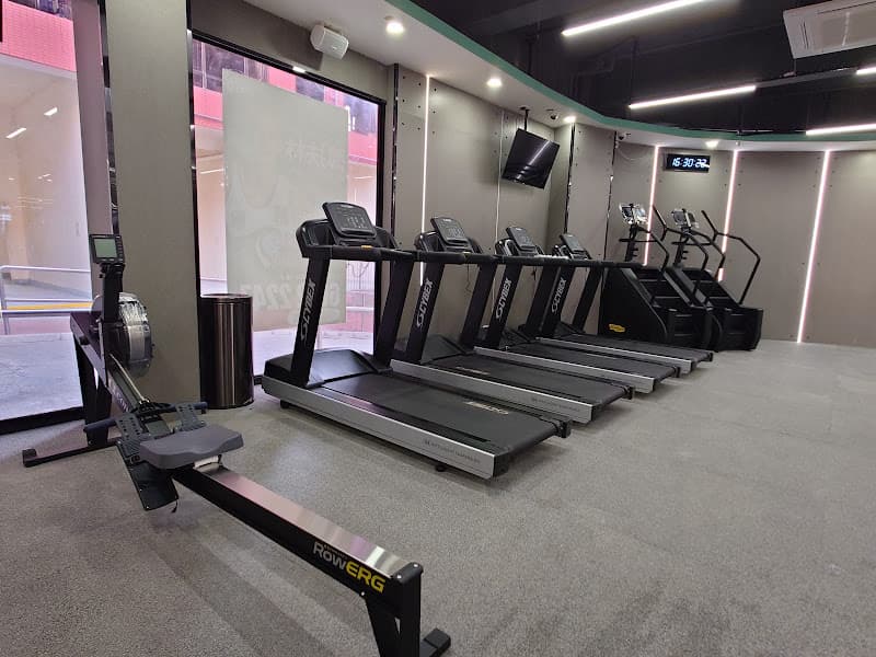 24/7 Fitness Pok Fu Lam - Photo 2 24/7 Fitness Pok Fu Lam - Photo 2