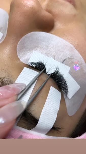 Lashcious Eyelash Extensions - Photo 2 Lashcious Eyelash Extensions - Photo 2