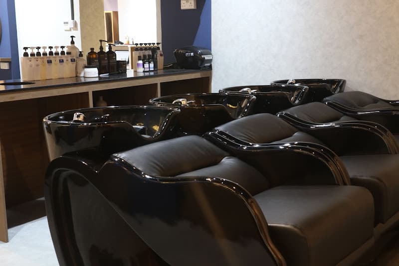 Head Editor - Professional Hair Salon in Bugis - Photo 3 Head Editor - Professional Hair Salon in Bugis - Photo 3