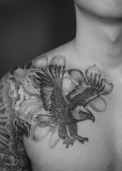 Who's Nosey Tattoo - Photo 2 Who's Nosey Tattoo - Photo 2