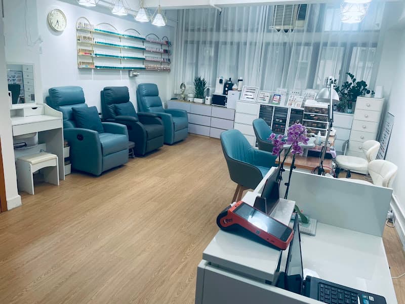 Rainbow (Beauty & Head Spa) Rainbow (Beauty & Head Spa)